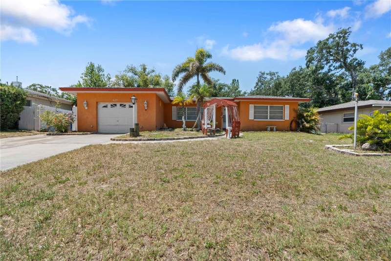 Dunedin Lakewood Estates