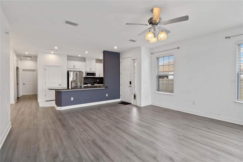 2 bedroom Half Duplex at 10934 Wendover Drive, Artisan Lakes Esplanade Ph IV Subph A,B,, Palmetto — photo 4