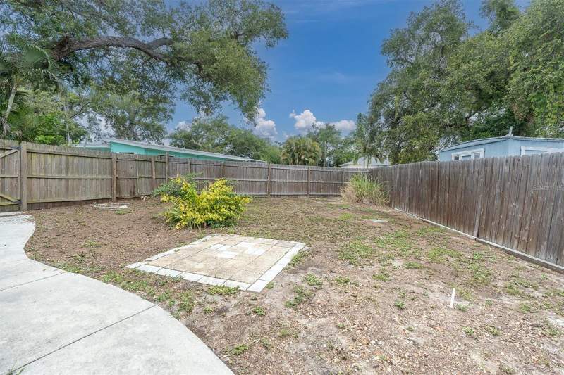 2 bedroom Single Family Residence at 4986 Woodland Drive, Bay Woods Sub 1 Talleys, St Petersburg — photo 4