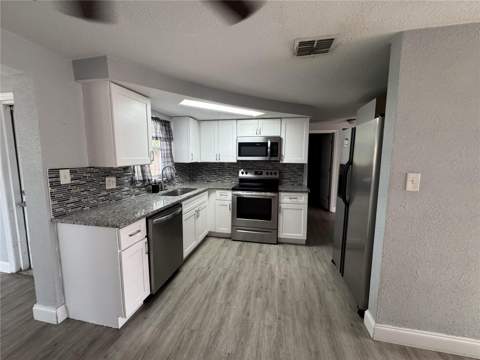 1435 Whitehall Lane, Holiday FL - photo 19 of 33