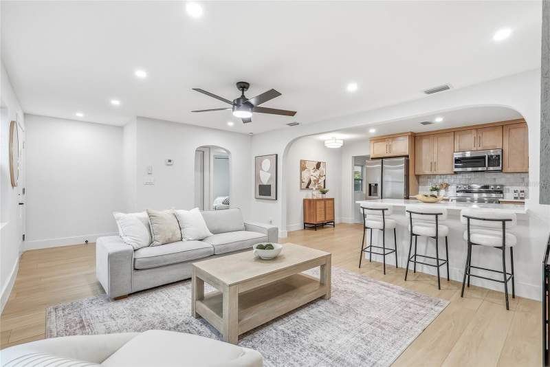 3 bedroom Single Family Residence at 4750 Emerson Avenue, Victory Heights, St Petersburg — photo 4
