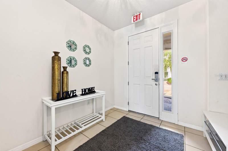 4 bedroom Townhouse at 4722 Terrasonesta Drive, Oakmont Twnhms Ph 1, Davenport — photo 3