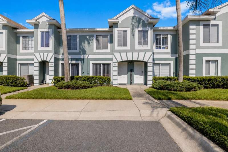 1907 FLUORSHIRE DRIVE home for sale in Providence Townhomes