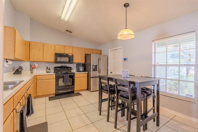3 bedroom Single Family Residence at 145 Eagle Point Boulevard, Eagle Point, Auburndale — photo 4