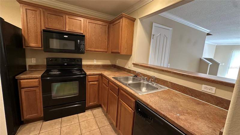2 bedroom Townhouse at 6918 Hawthorne Trace Lane, St Charles Place Ph 2, Riverview — photo 4