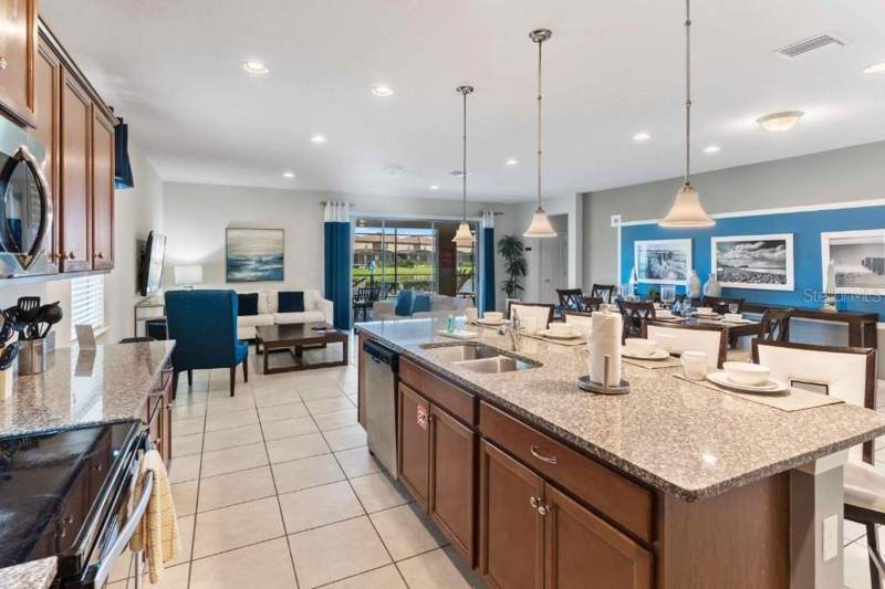 8 bedroom Single Family Residence at 8815 Macapa Drive, Windsor At Westside Ph 2A, Kissimmee — photo 5