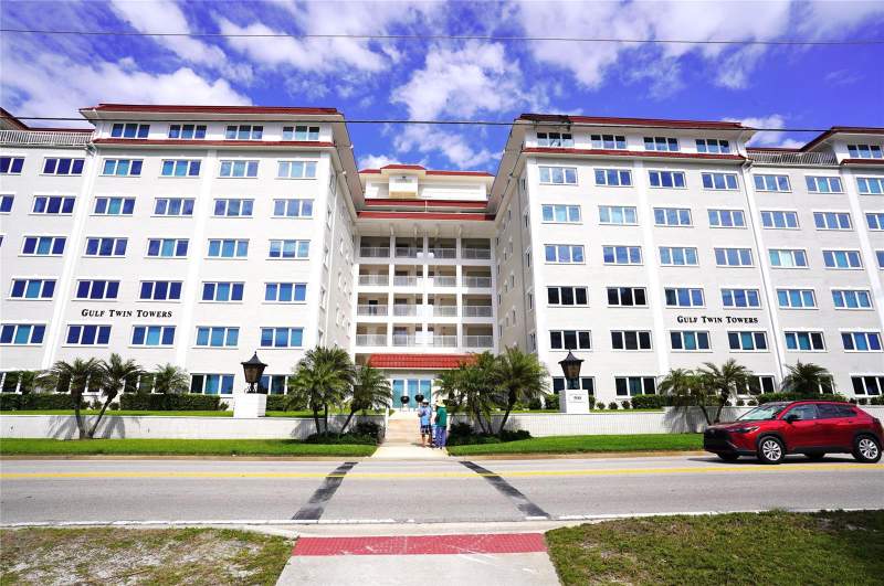 2 bedroom Condominium at 500 The Esplanade #604, Gulf Twin Towers, Venice — photo 4