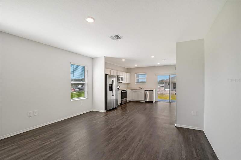 2 bedroom Single Family Residence at 4413 Boxelder Avenue, Broadleaf, Parrish — photo 4