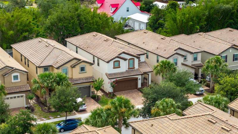 6 bedroom Single Family Residence at 1885 Nice Court, Windsor At Westside, Kissimmee — photo 2
