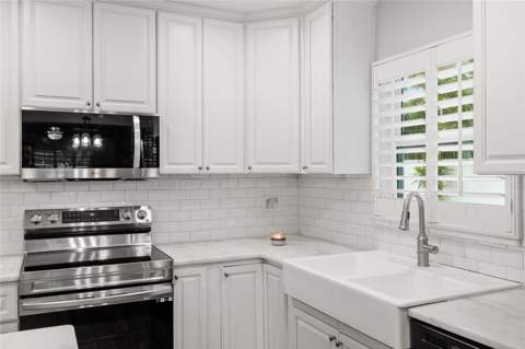 5618 31st Avenue, St Petersburg FL - photo 12 of 41