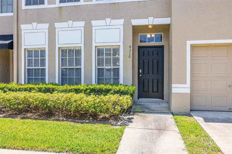 3 bedroom Townhouse at 4310 Fincastle Court, Trafalgar Square, Tampa — photo 3