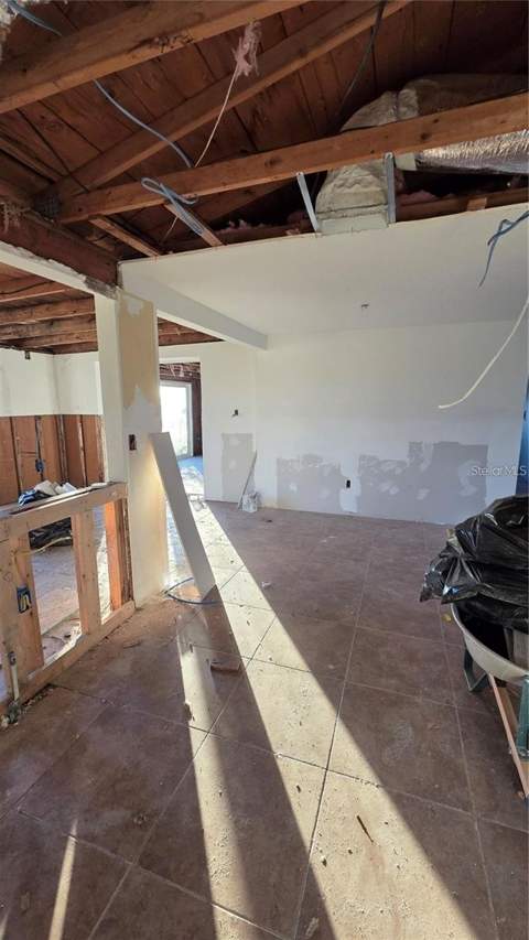 4020 Headsail Drive, New Port Richey FL - photo 10 of 33