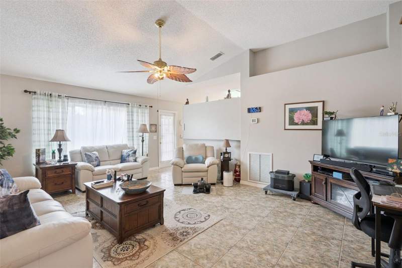 3 bedroom Single Family Residence at 2563 Sheffield Drive, Deltona Lakes Unit 41, Deltona — photo 5