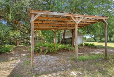 26015 Sackamaxon Drive, Sorrento FL - photo 24 of 28