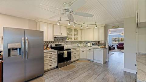 4910 Bay Street #310, St Petersburg FL - photo 11 of 30