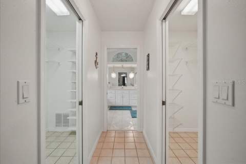 483 Lincoln Avenue, Masaryktown FL - photo 16 of 41