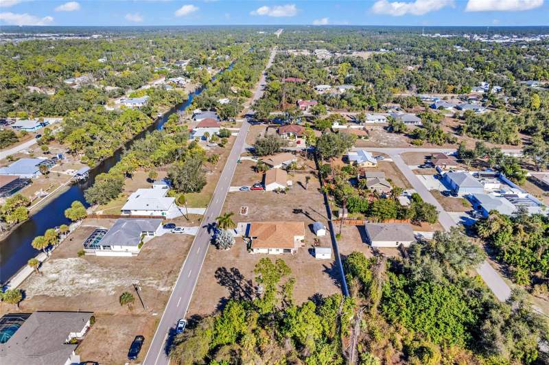 3 bedroom Single Family Residence at 2298 Cedarwood Street, Port Charlotte Sec 41, Port Charlotte — photo 4