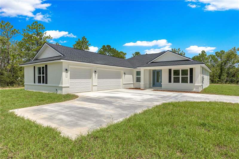 3 bedroom Single Family Residence at 8343 SW 135th Avenue, Rolling Hills 01, Dunnellon — photo 2