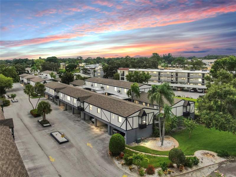 King Arthurs Court Condo