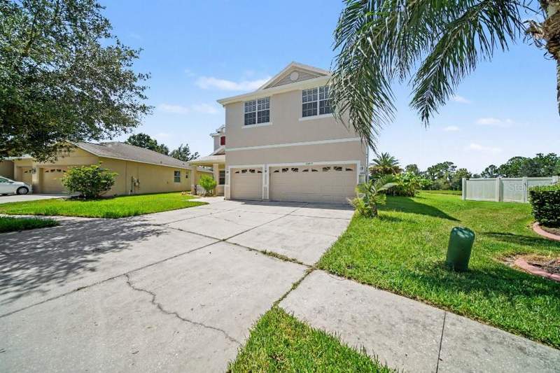 5 bedroom Single Family Residence at 20009 Oakflower Avenue, Live Oak Preserve Ph 2A-Villag, Tampa — photo 5