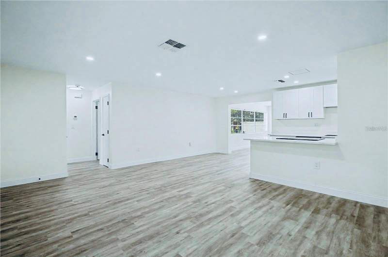 2 bedroom Single Family Residence at 3 Kansas Street, Beverly Hills Unit 06, Beverly Hills — photo 4
