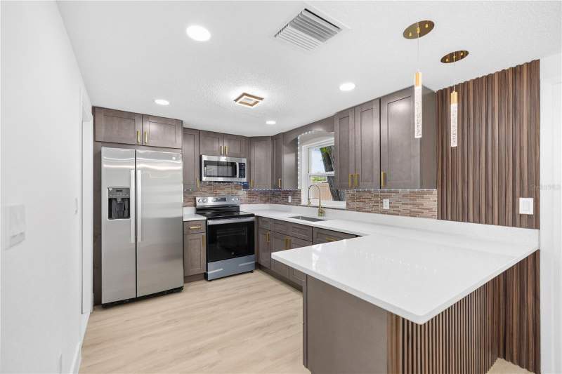 2 bedroom Single Family Residence at 6444 Juniper Road, Ridge Crest Gardens, Port Richey — photo 3