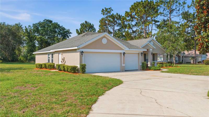 4 bedroom Single Family Residence at 334 Lake Drive, Lake Diamond Golf & Cc Ph 03, Ocala — photo 3