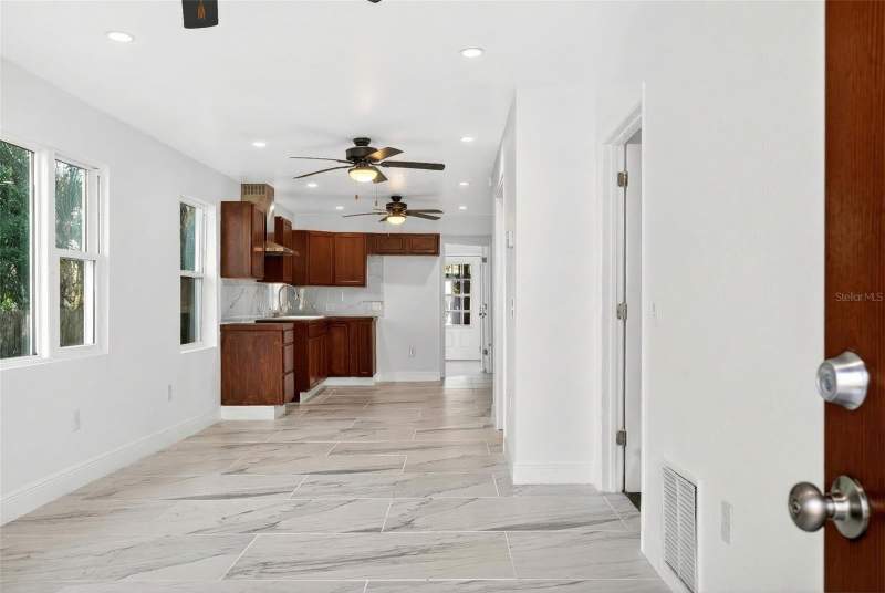 3 bedroom Single Family Residence at 1110 SW Fort King Street, Santa Marie Place, Ocala — photo 4