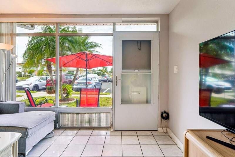 2 bedroom Condominium at 4363 Tahitian Gardens Circle #B, Tahitian Gardens Condo, Holiday — photo 5