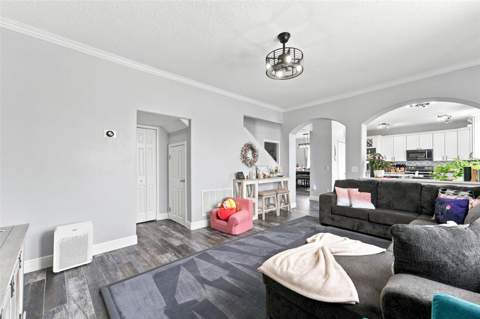 9773 Bennington Chase Drive, Orlando FL - photo 8 of 41