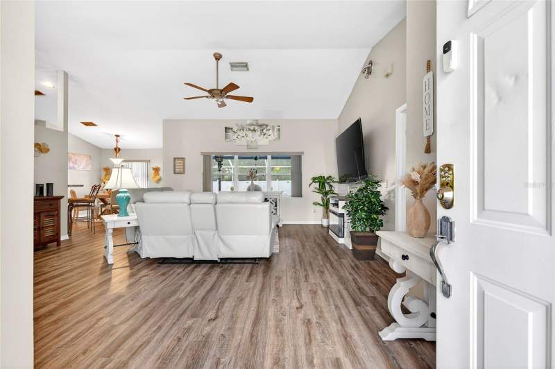 3 bedroom Single Family Residence at 15474 SW 28th Avenue Rd, Marion Oaks, Ocala — photo 3