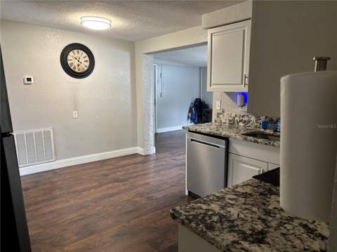 11010 Hassle Avenue, Port Richey FL - photo 10 of 19