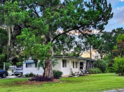 309 Sheerwood Drive, Lady Lake FL - photo 9 of 33