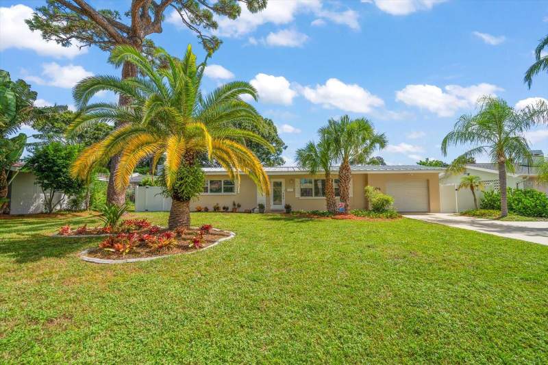 Belleair Estates