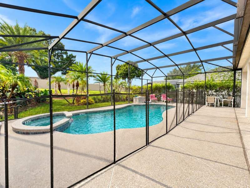 5 bedroom Single Family Residence at 615 Copeland Drive, Calabay Parc At Tower Lake, Haines City — photo 4