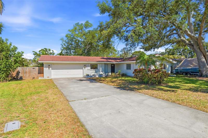 1349 VIEWTOP DRIVE home for sale in Douglas Manor Estates