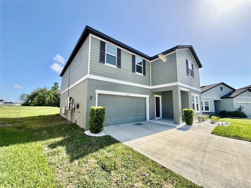 5 bedroom Single Family Residence at 35657 Buttonweed Trail, Hidden Creek, Zephyrhills — photo 2
