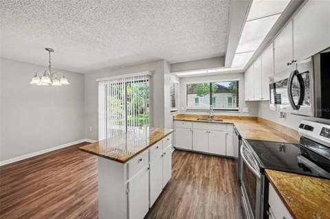 11424 Scallop Drive, Port Richey FL - photo 8 of 26