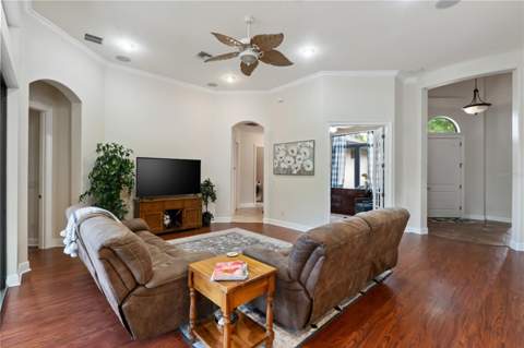 5204 Greens Drive, Lady Lake FL - photo 14 of 55