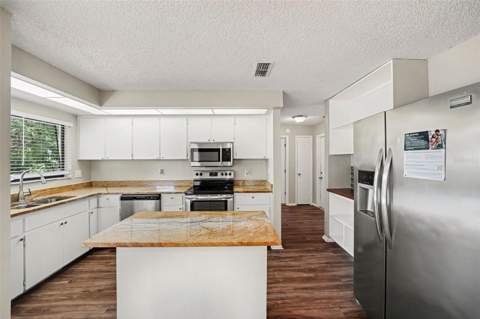 11424 Scallop Drive, Port Richey FL - photo 10 of 26