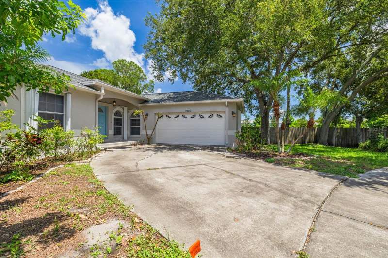 3 bedroom Single Family Residence at 2102 Bradford Street, Bradford Manor, Clearwater — photo 2