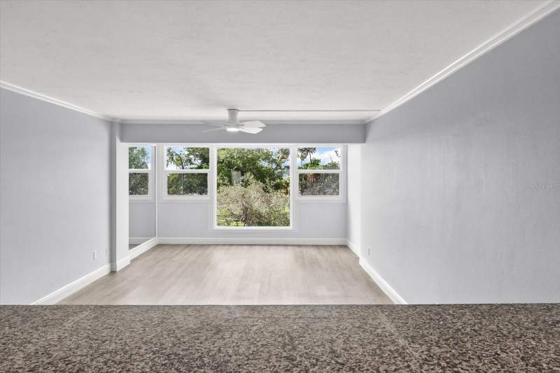 1 bedroom Condominium at 33 S Gulfstream Avenue #307, Gulfstream Towers, Sarasota — photo 4