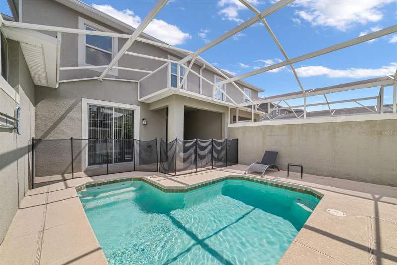 4 bedroom Townhouse at 388 Ocean Course Avenue, Stoneybrook South North Prcl Ph 1, Davenport — photo 2
