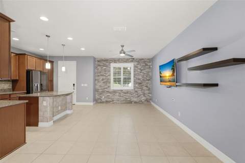 10016 Eagle Creek Center Boulevard, Orlando FL - photo 9 of 53