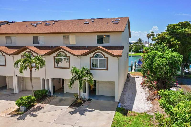 3 bedroom Townhouse at 367 Madeira Circle, Palms Of Tierra, Tierra Verde — photo 4
