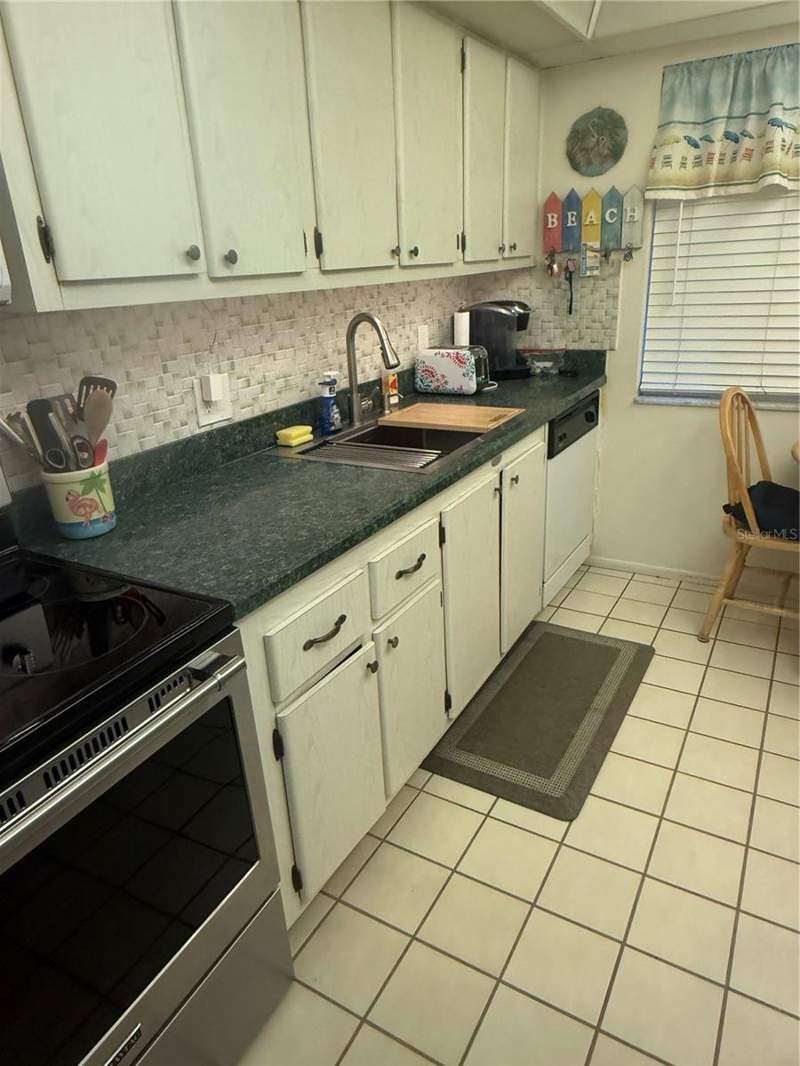 2 bedroom Condominium at 2060 Marilyn Street #209, Marilyn Pines Condo Apts, Clearwater — photo 2
