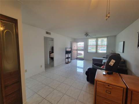 4915 Bay Street #122, St Petersburg FL - photo 8 of 41