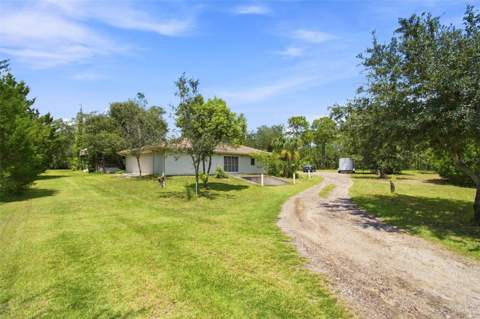 8279 Sunshine Grove Road, Brooksville FL - photo 13 of 76