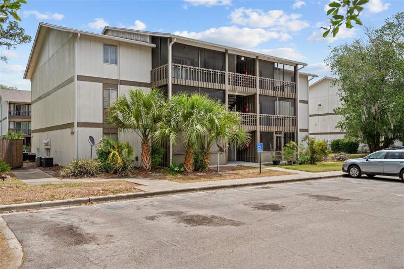 6519 W NEWBERRY ROAD #1111 home for sale in Oaks Condos for Sale: 5 Listings, Median $92K