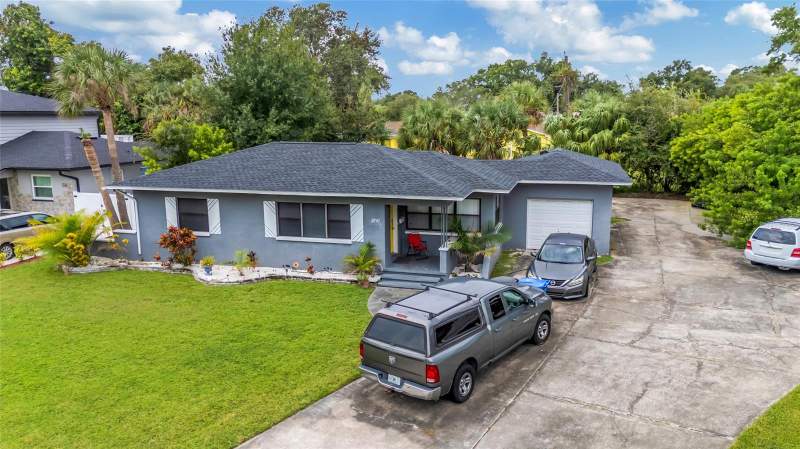 2 bedroom Single Family Residence at 2701 17th Street, Lakeside 1st Add, St Petersburg — photo 2